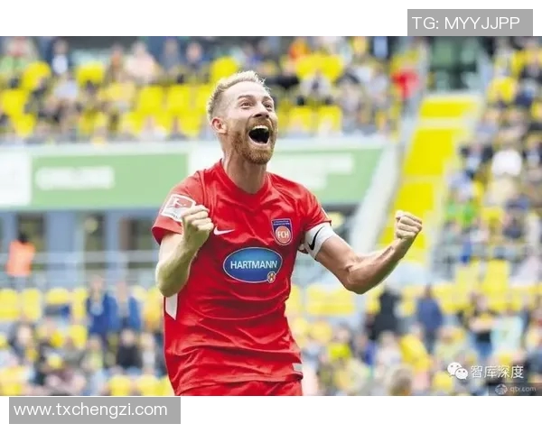 荷兰足球明星黑猪的精彩瞬间与背后故事揭秘