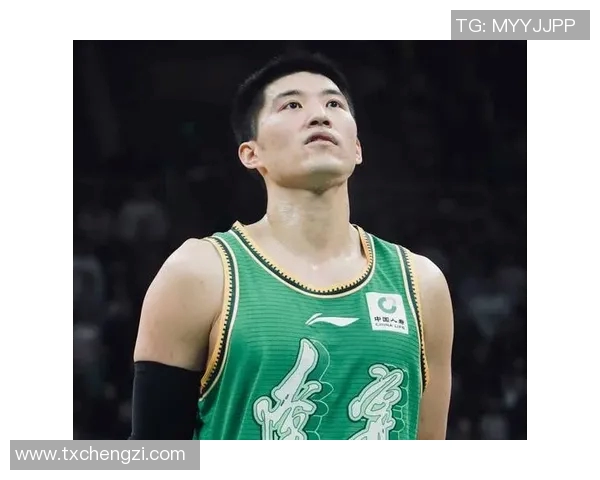 明星们的篮球梦:那些在球场上闪耀的偶像故事与精彩瞬间 明星们的篮球梦:那些在球场上闪耀的偶像故事与精彩瞬间